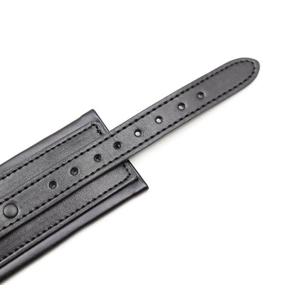 FETYSZ OHMAMA - OGRANICZENIA NADGARSTKA