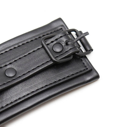 FETYSZ OHMAMA - OGRANICZENIA NADGARSTKA