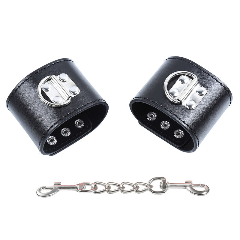 FETYSZ OHMAMA - KARABINEK NA NADGARSTKI Z ZAPIĘCIEM NA KLAPKĘ METALOWĄ